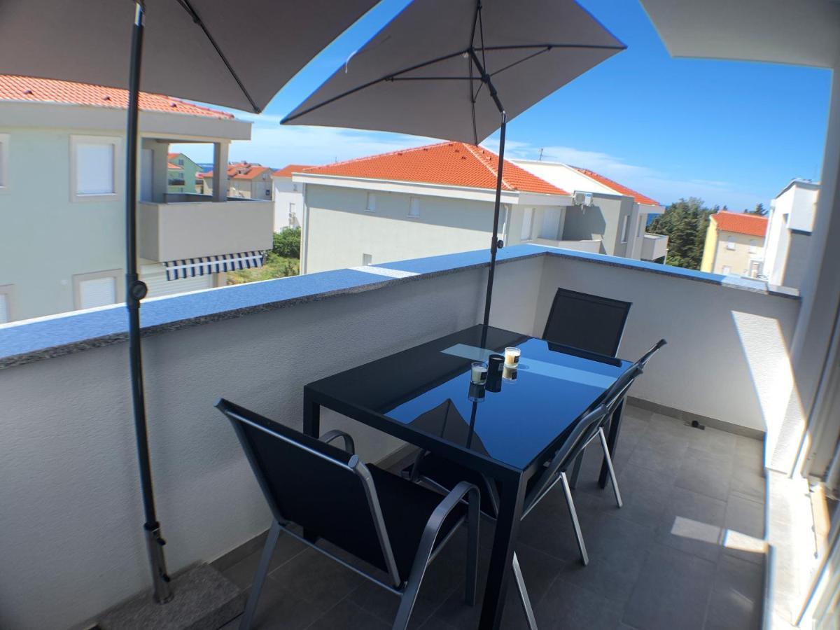 Ferienwohnung Nova Excellence Novalja Exterior foto