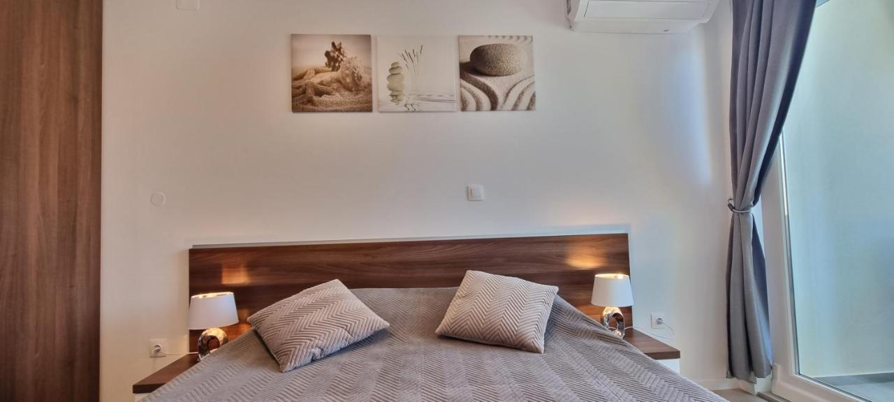 Ferienwohnung Nova Excellence Novalja Exterior foto